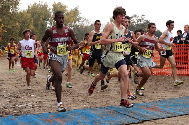 2010CIF XC BD3-0105.JPG - 2010 California CIF Cross Country Championships, Woodward Park, Fresno, California
